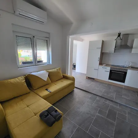 Apartmans Lägenhet *